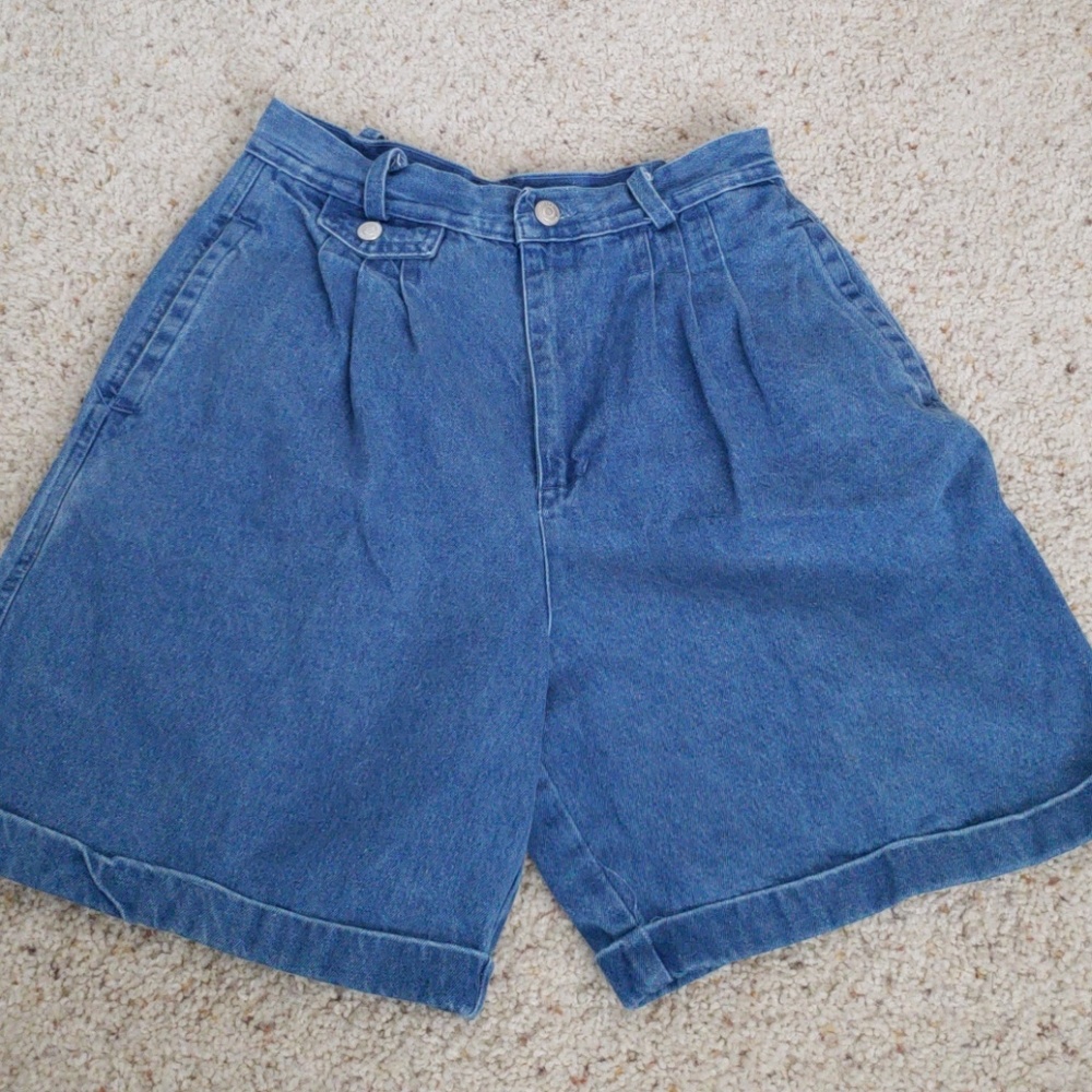 Vintage 80s jean shorts.